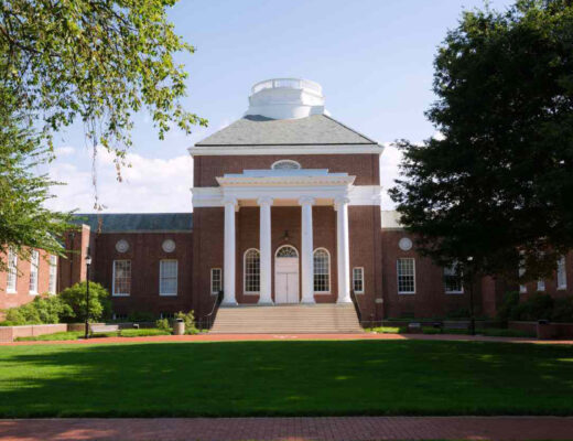 Break-special trips for University of Delaware students | Ride with OurBus